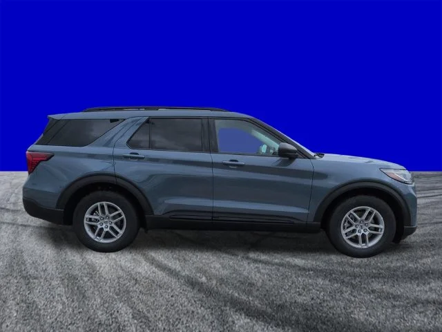 New 2026 Vapor Blue Metallic Ford Active image 3