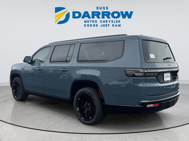 New 2026 Steel Blue Exterior Paint Jeep Limited Reserve image 3