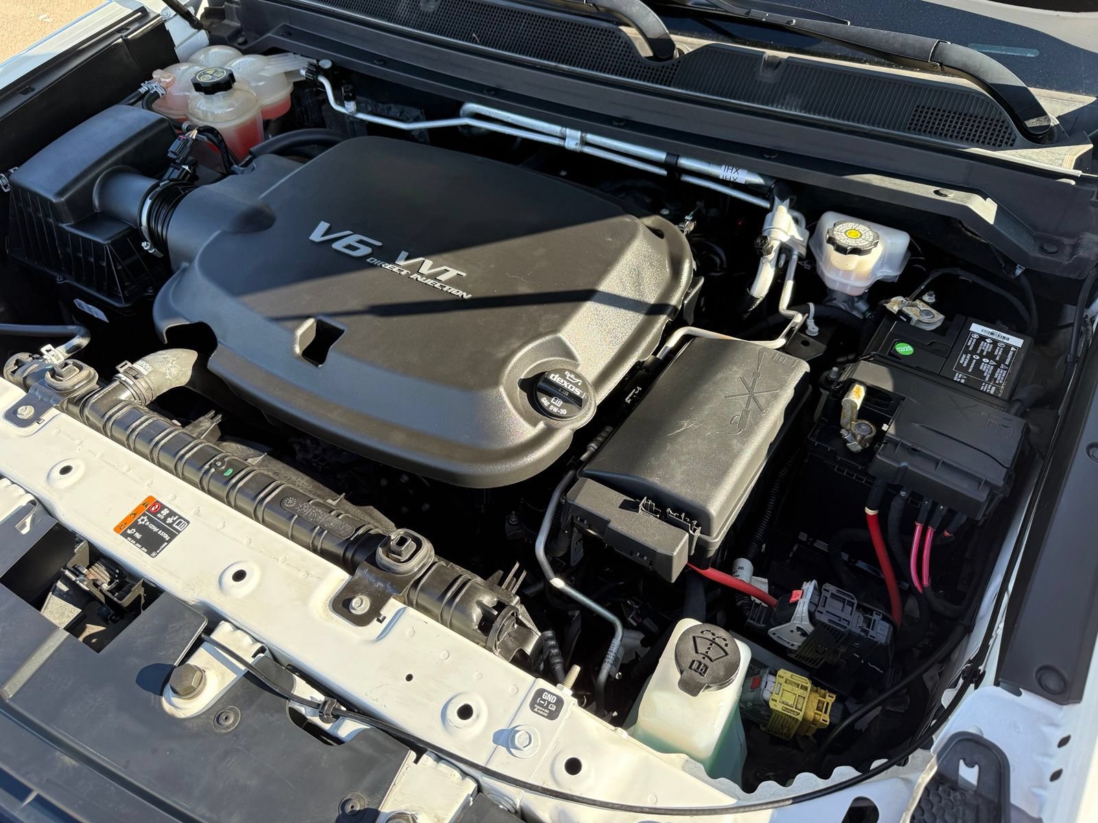Used 2020 SUMMIT WHITE Chevrolet 4WD LT image 36
