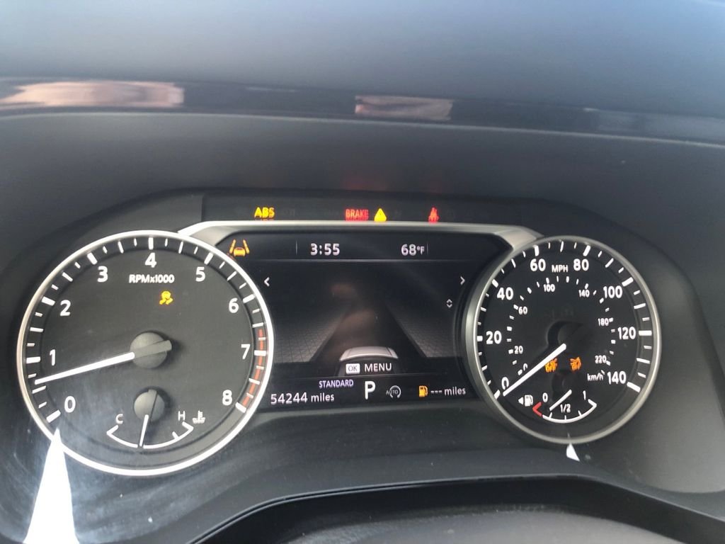 Used 2023 White Nissan SL image 19