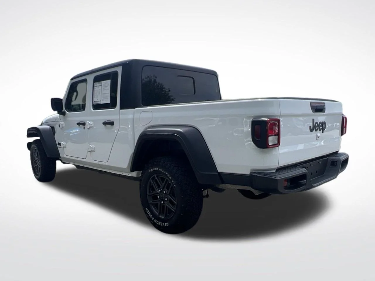 Used 2025 White Jeep Sport S image 3