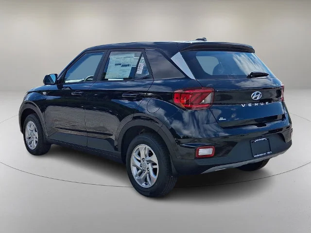 New 2026 Black Hyundai SE image 5