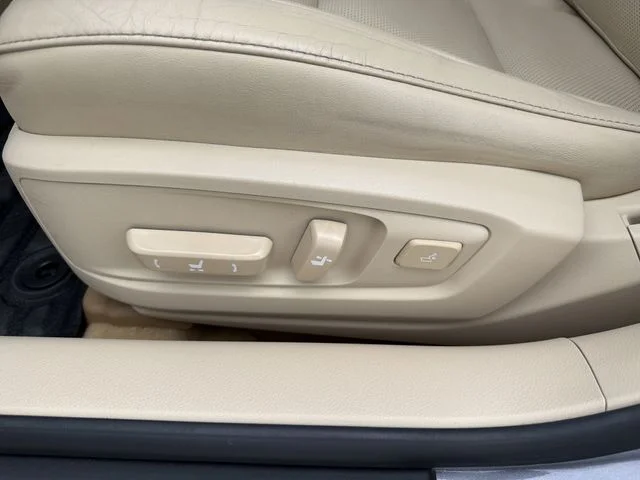 Used 2013 Gray Lexus 350 image 19