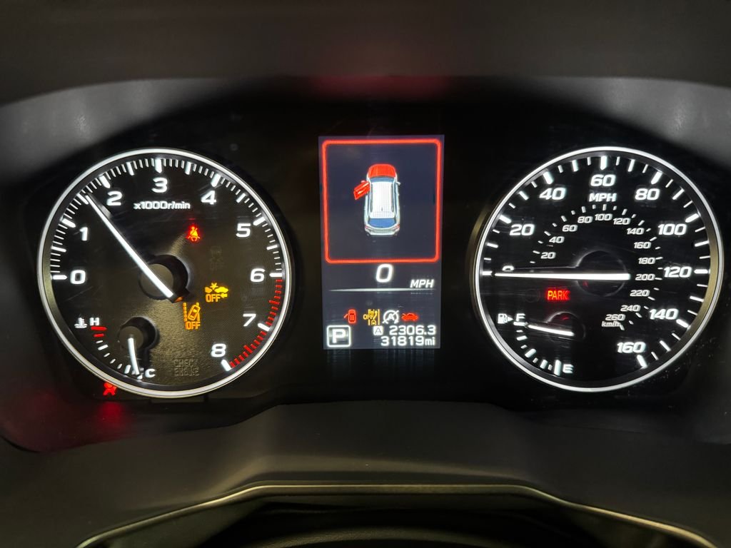 Used 2025 Silver Subaru Onyx Edition image 18