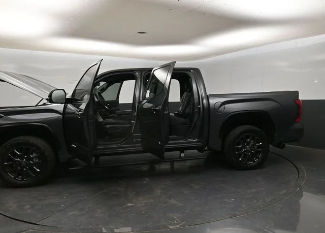 2026 Toyota Tundra Platinum - Photo 37
