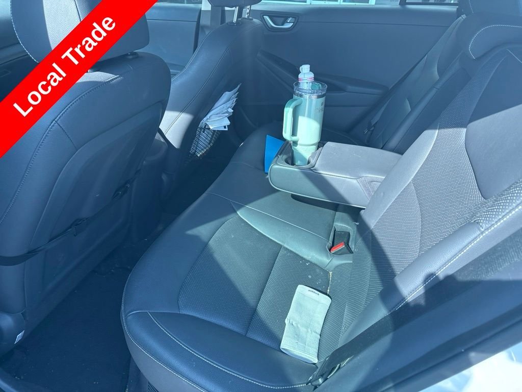Used 2018 White Hyundai Limited image 5