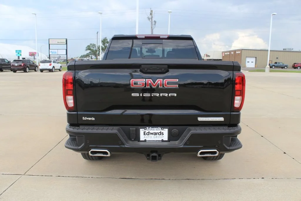 New 2026 Onyx Black GMC Elevation image 4