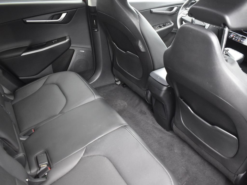 2022 KIA EV6 - Image 25