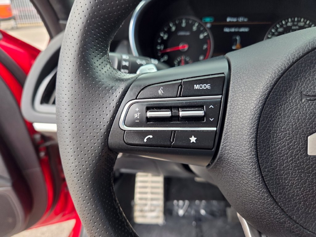 2022 Kia Stinger GT2 - Photo 32