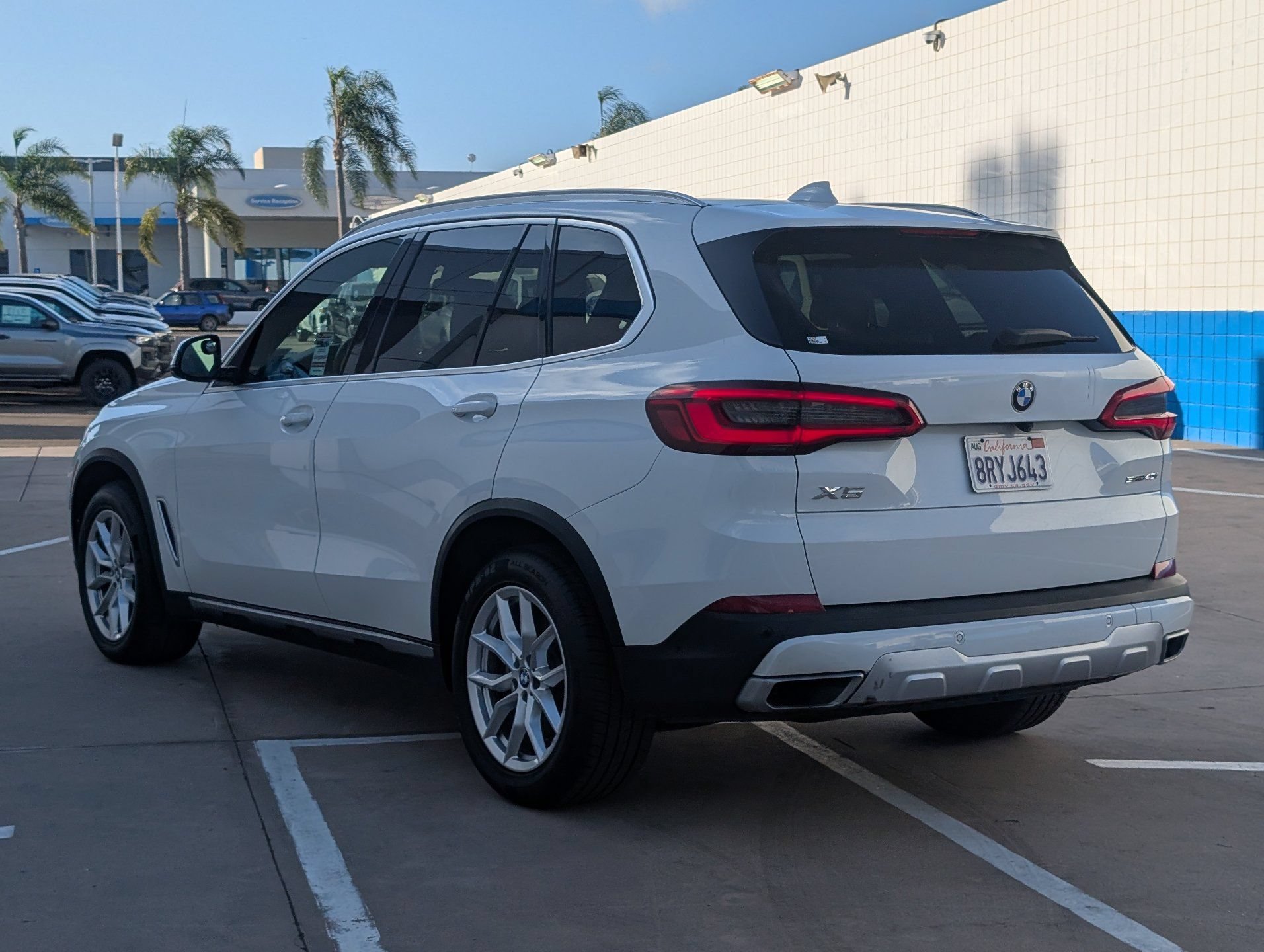Used 2020 White BMW sDrive40i image 10