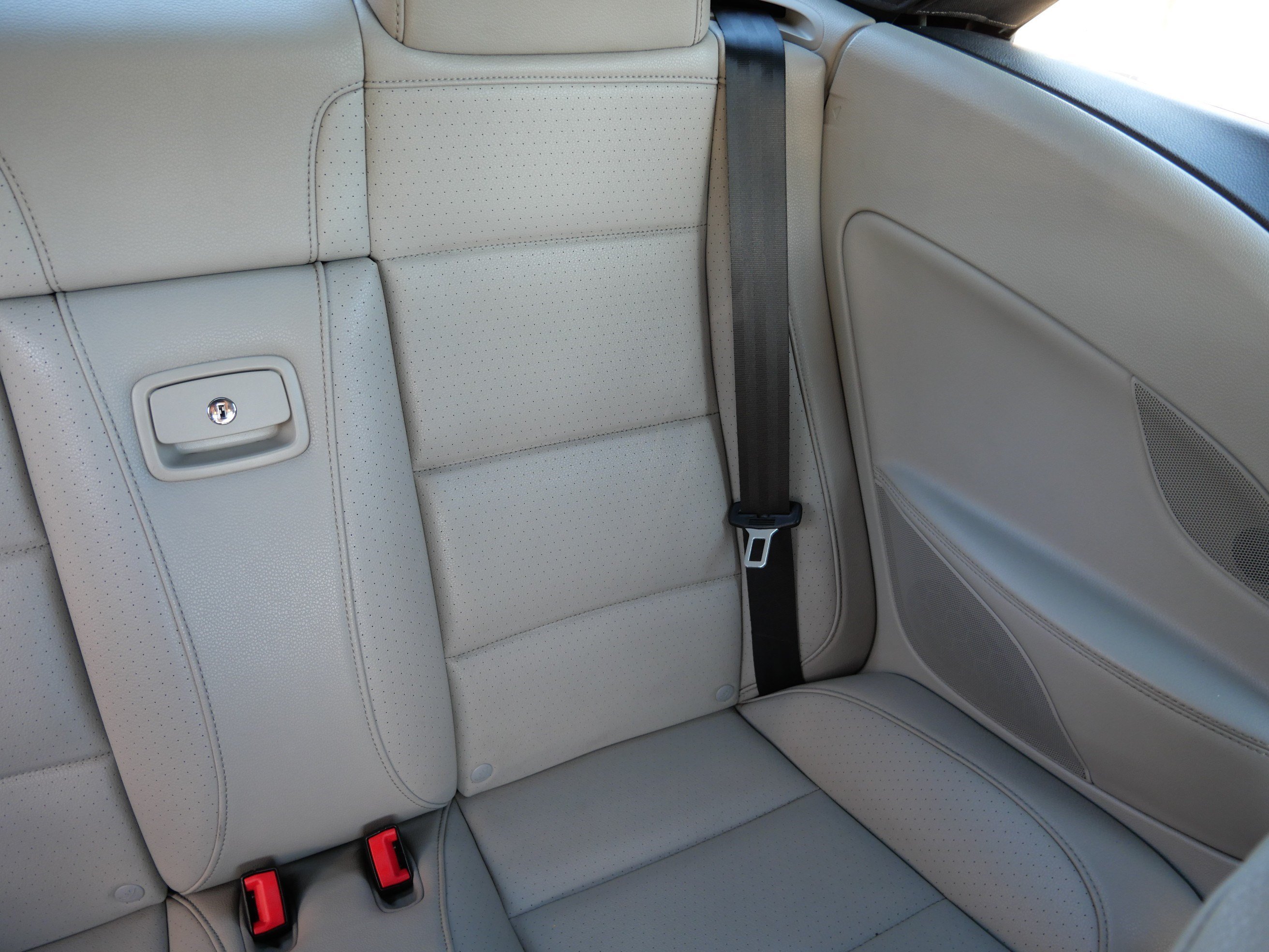 Used 2010 Eismeer Blue Metallic Volkswagen Komfort image 12