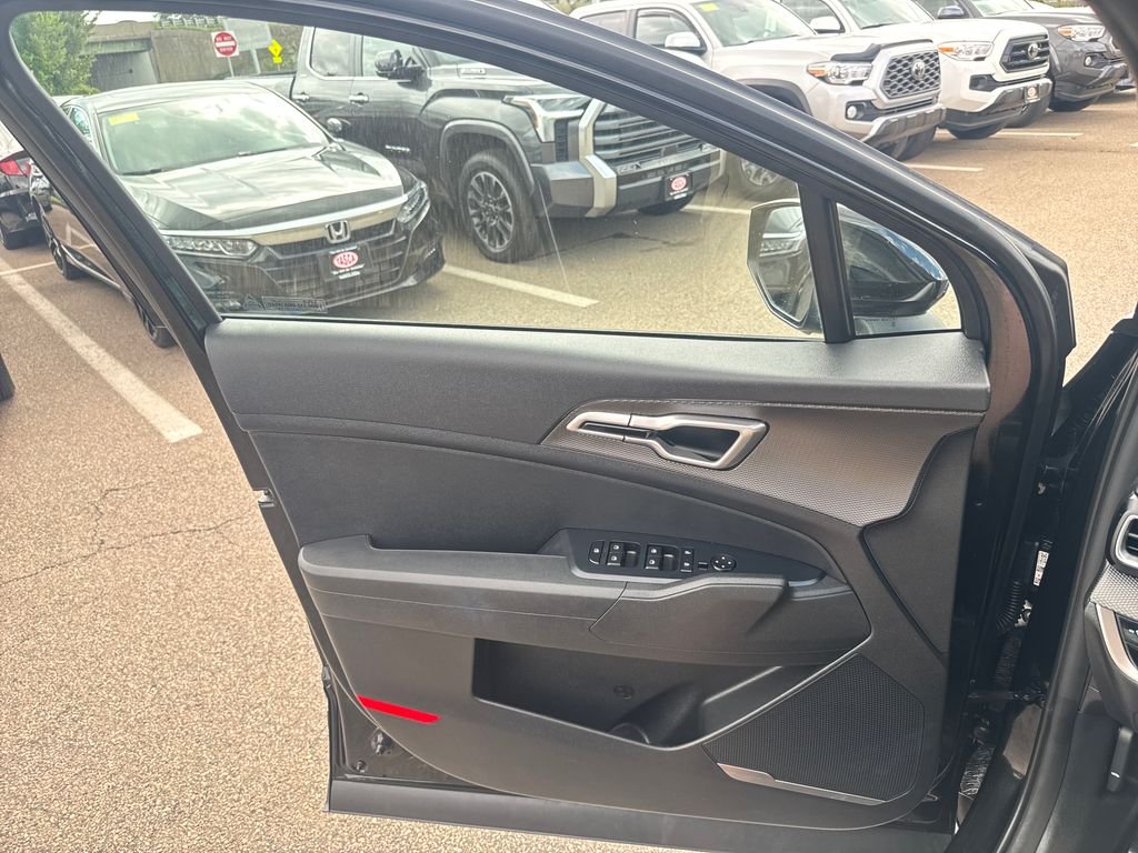 Used 2024 Black Kia LX image 33