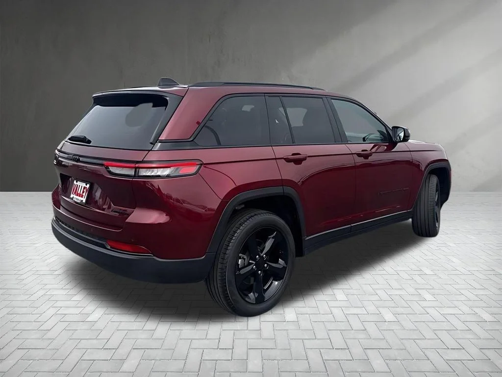 Used 2023 Red Jeep Limited image 49