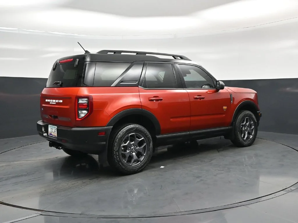 Used 2023 Red Ford Badlands image 22