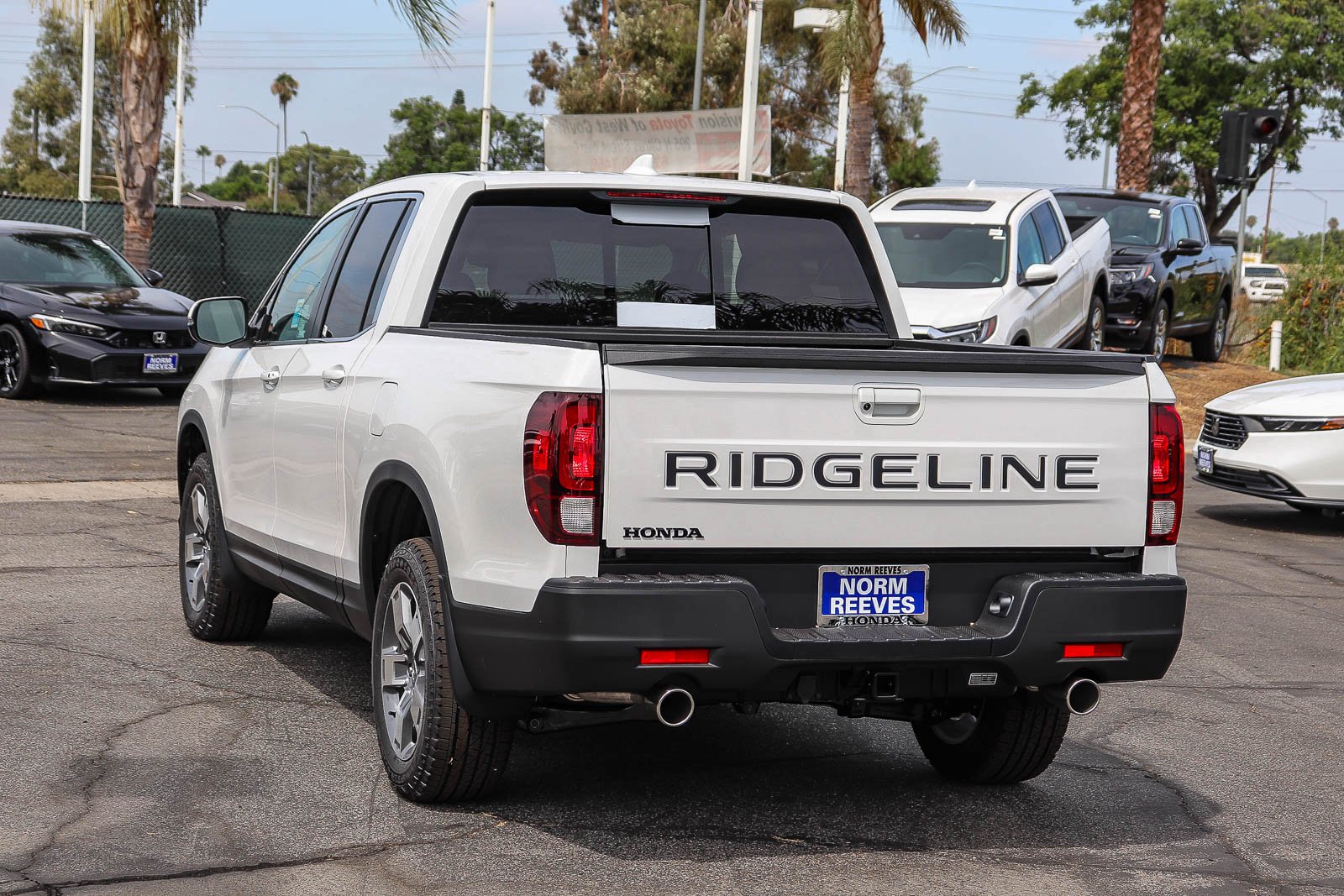 New 2026 Platinum White Pearl Honda RTL AWD image 11