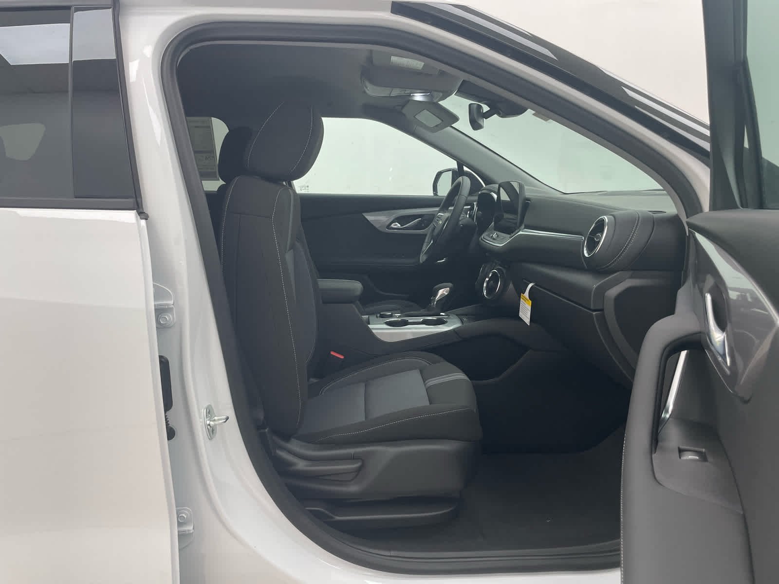 New 2026 Summit White Chevrolet 2LT image 14