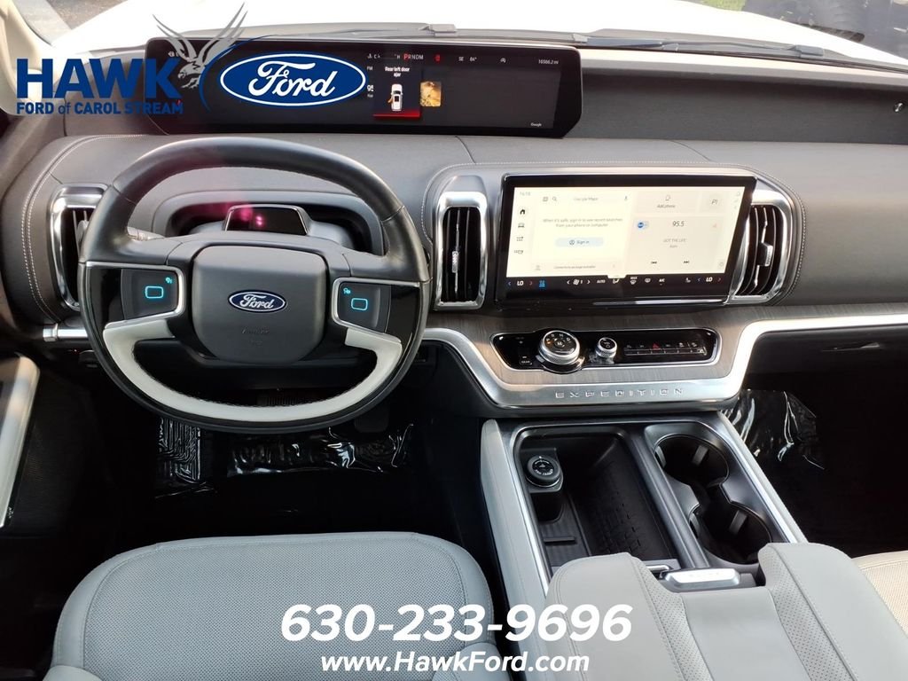 Used 2025 White Ford Platinum image 9