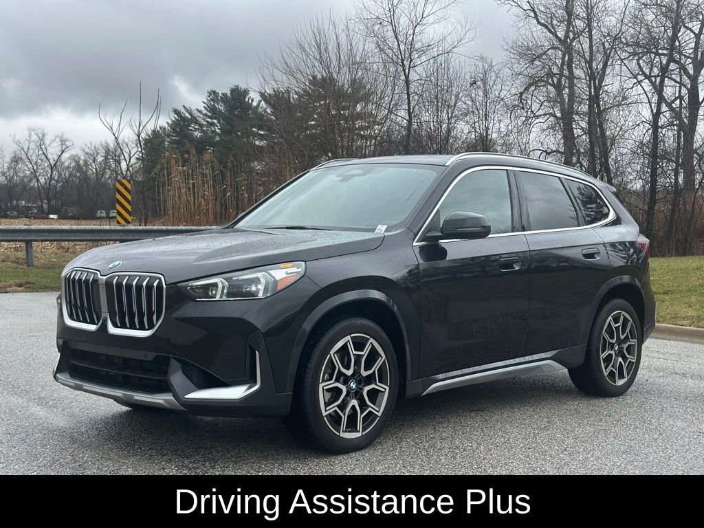 Used 2025 Black Sapphire Metallic BMW xDrive28i image 5