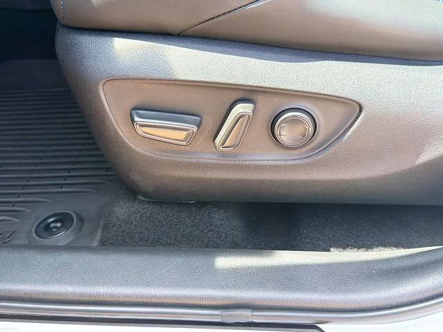 Used 2025 Beige Toyota XSE image 19