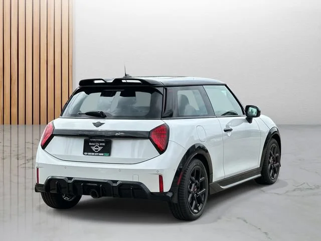 New 2026 Nanuq White Metallic MINI Iconic image 3