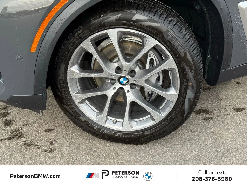 New 2026 Gray BMW xDrive40i image 14