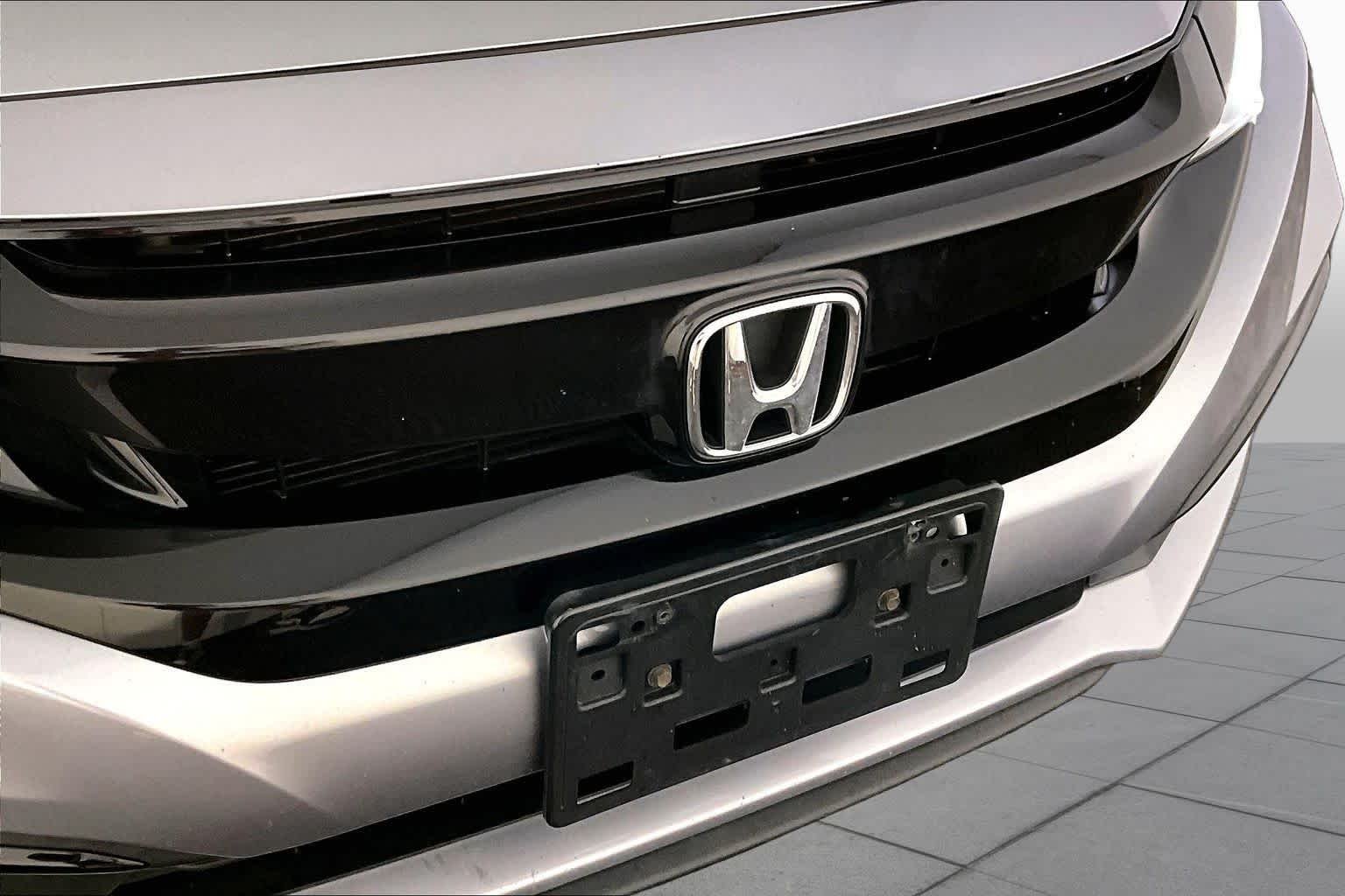 Used 2020 Lunar Silver Metallic Honda Sport image 32
