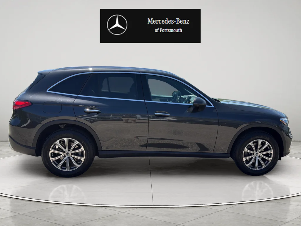Used 2026 Gray Mercedes-Benz GLC 300 image 6