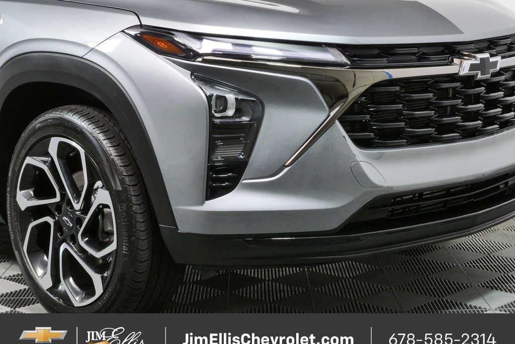 Certified Used 2026 Sterling Gray Metallic Chevrolet 2RS image 32