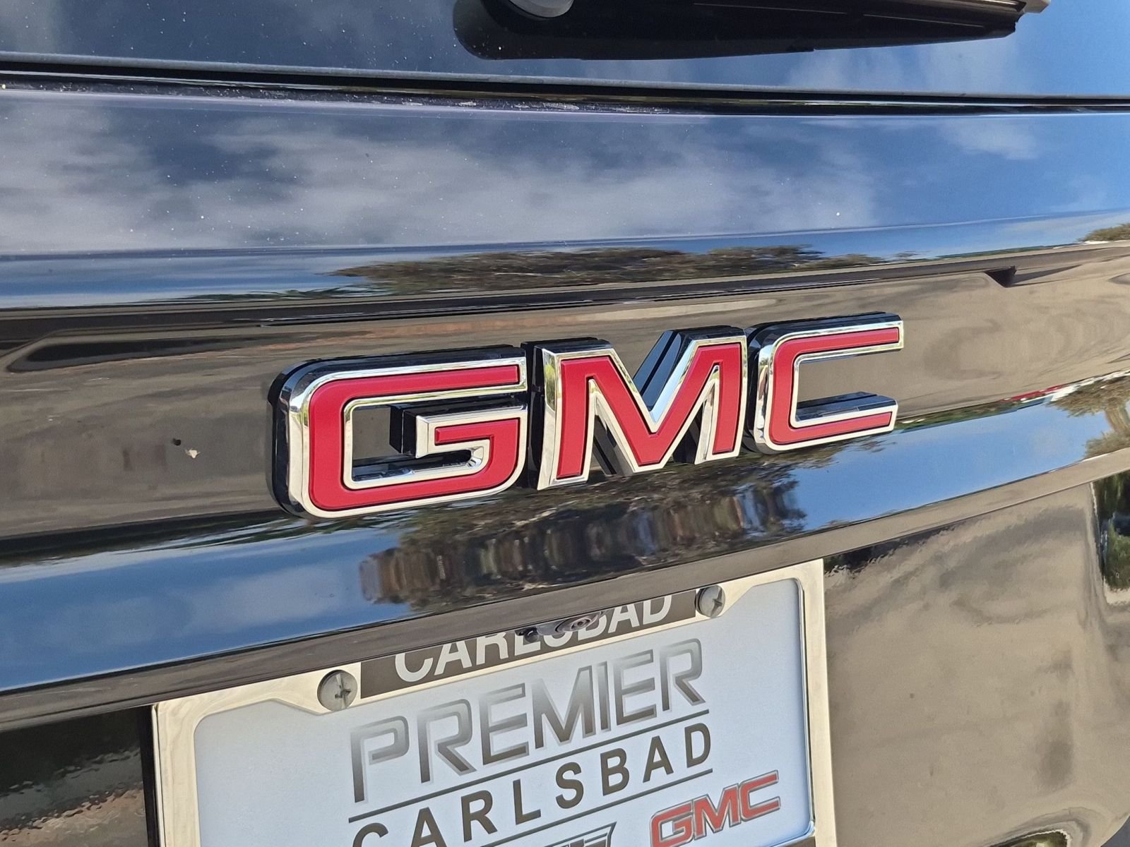 2026 GMC Acadia AT4 - Photo 32