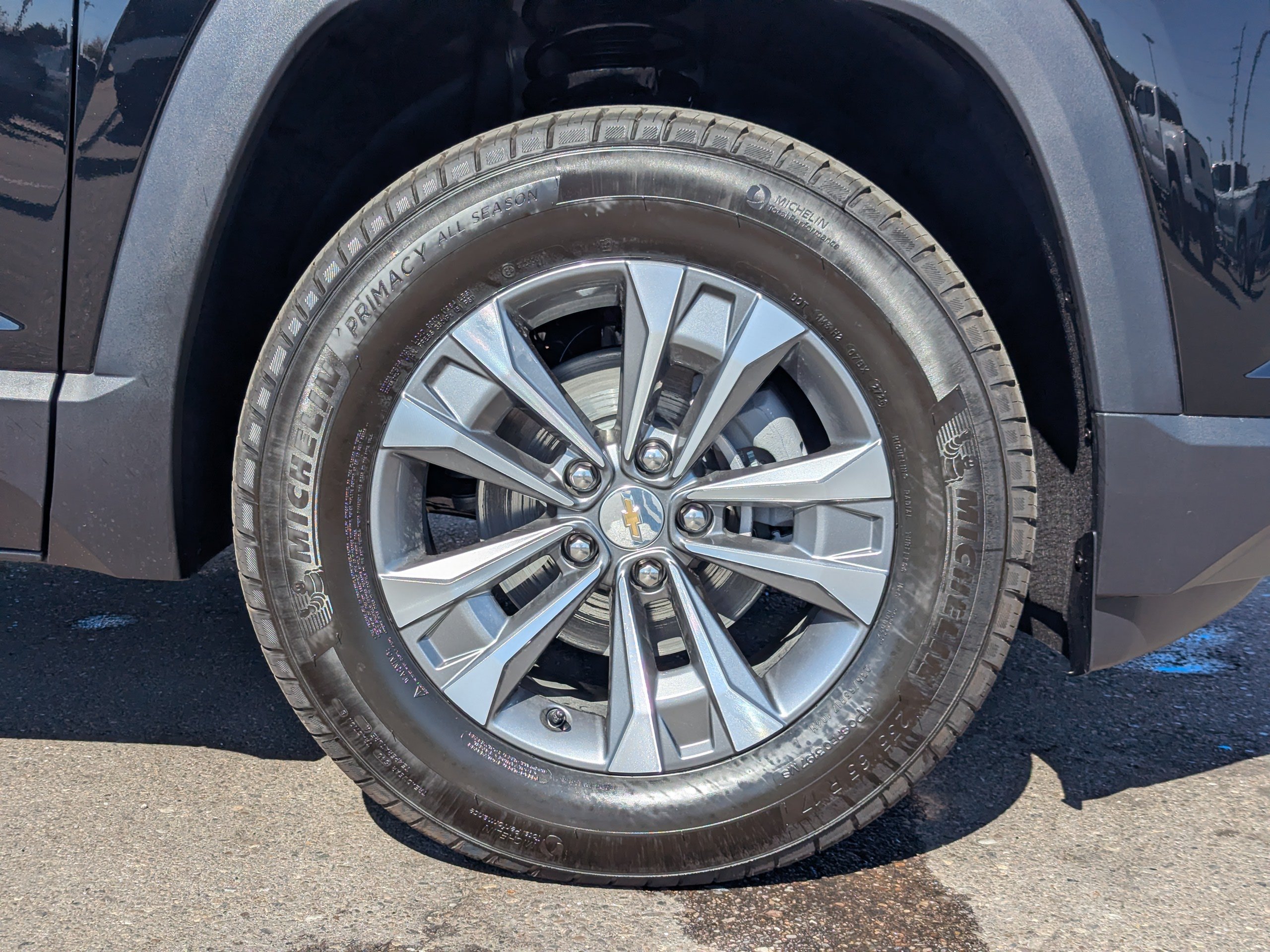 2027 Chevrolet Equinox LT - Photo 47