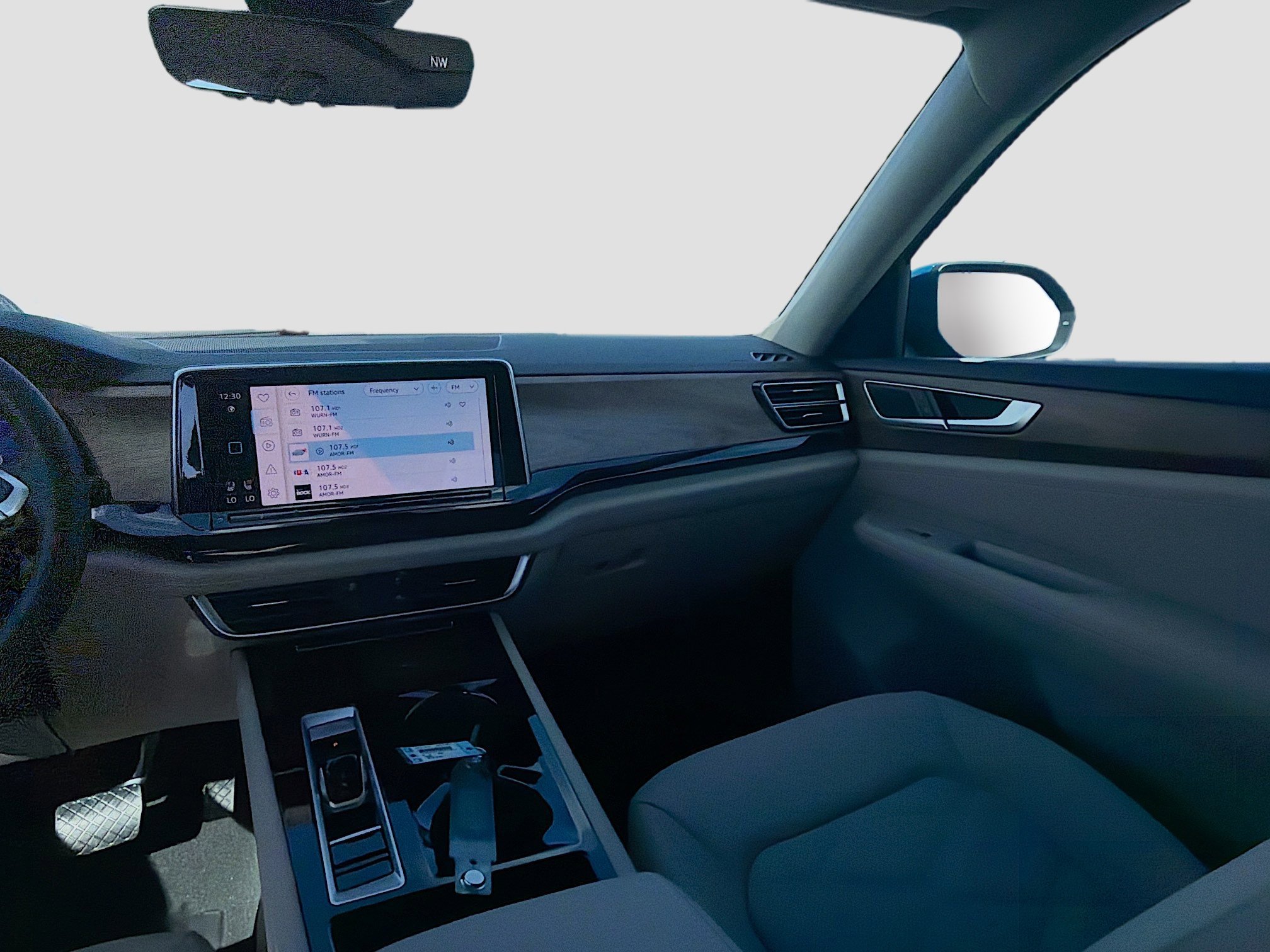 2026 Volkswagen Atlas SE w/Tech - Photo 19