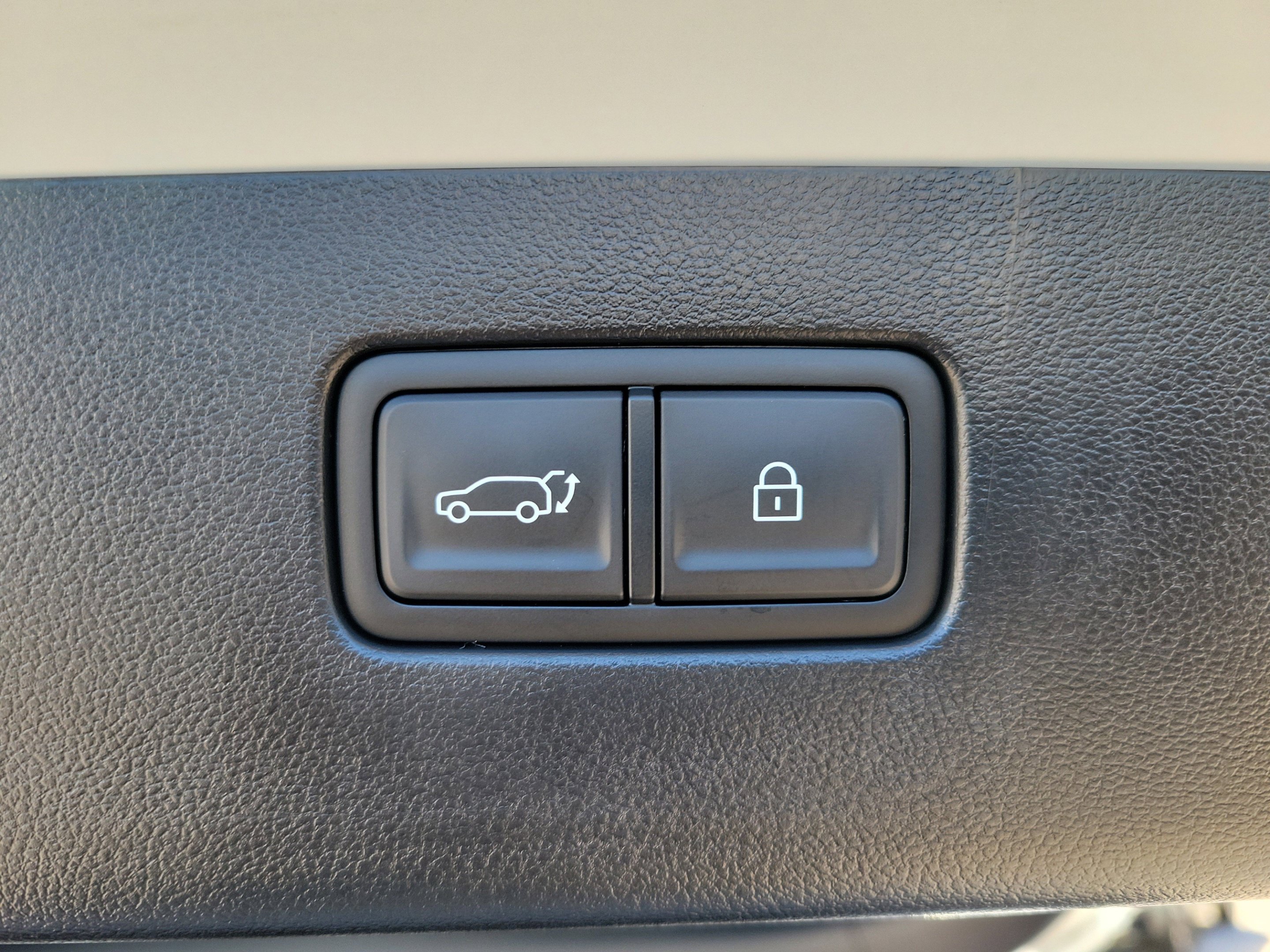 2026 Hyundai IONIQ 9 SE - Photo 9