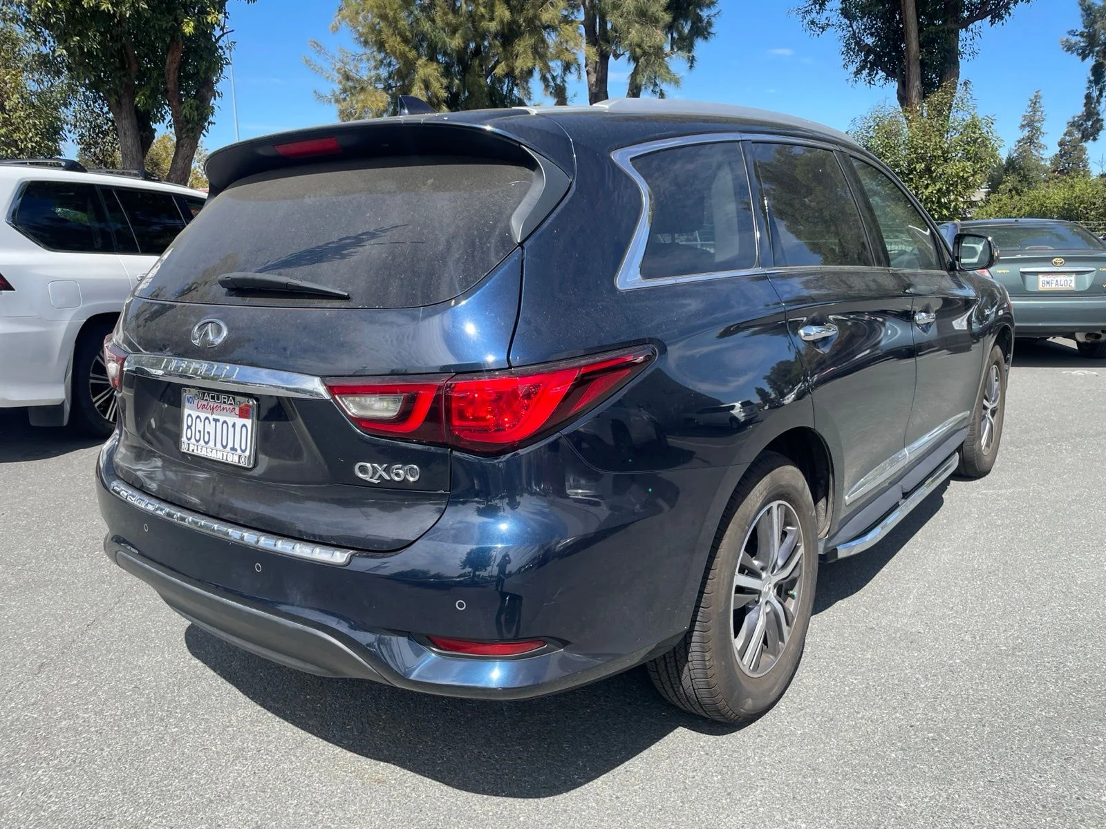 Used 2019 Brown INFINITI LUXE image 4