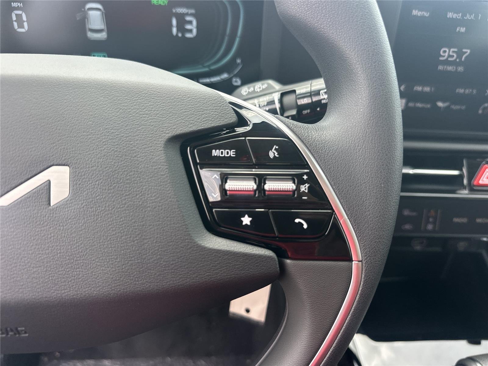 New 2026 Aurora Black Pearl Kia LX image 10
