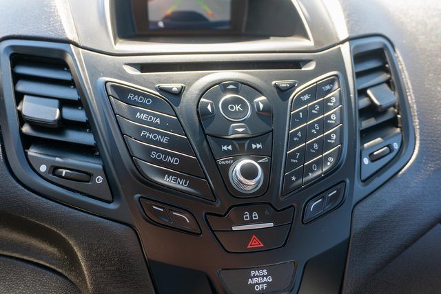 Used 2018 Magnetic Ford SE image 24