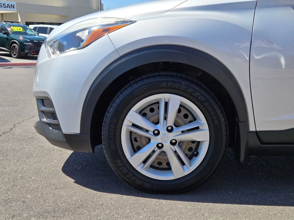 Certified Used 2020 Silver Nissan S image 9