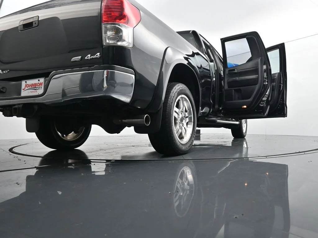 Used 2010 Black Toyota Grade image 43