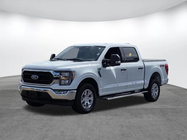 Certified Used 2023 Oxford White Ford XLT image 7