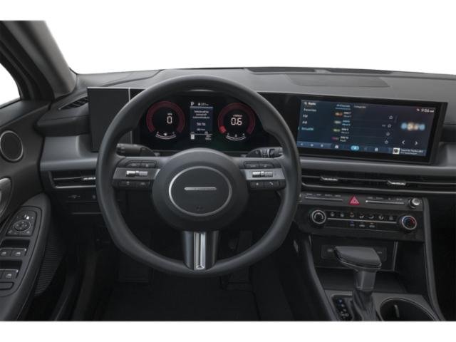 New 2027 Aero Silver Hyundai SE image 6