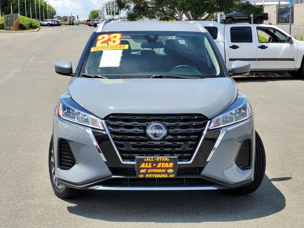Used 2023 Gray Nissan SV image 2