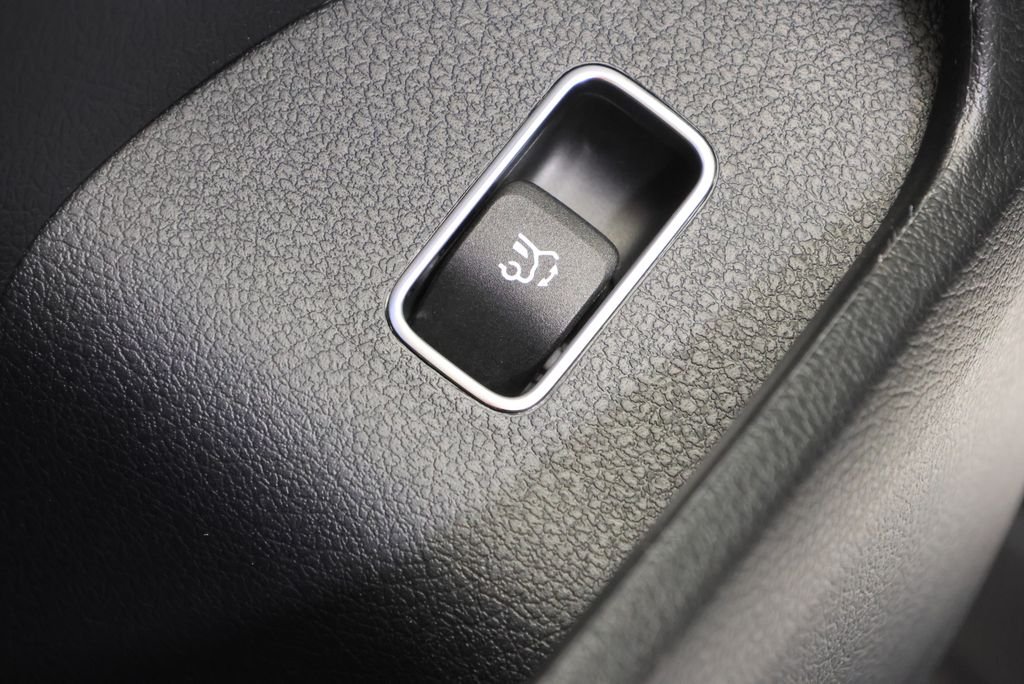 Used 2026 Polar White Mercedes-Benz GLE 350 image 35
