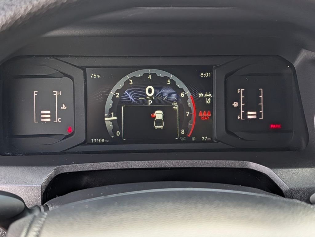 2025 Toyota Tacoma SR5 - Photo 18