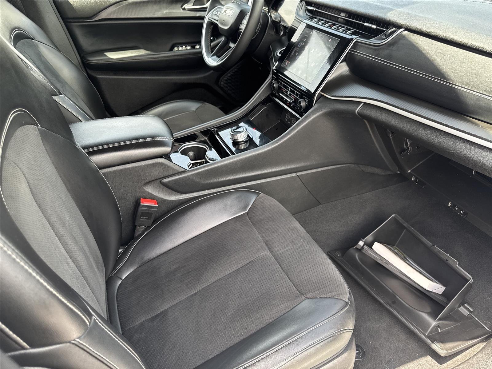 Used 2023 Bright White Clearcoat Jeep Altitude image 34
