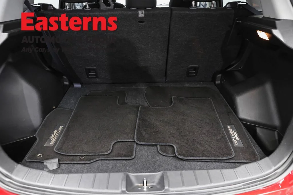 Used 2025 Black Mitsubishi 2.0 ES image 9