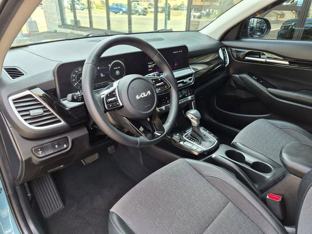 Used 2024 Blue Kia S image 12