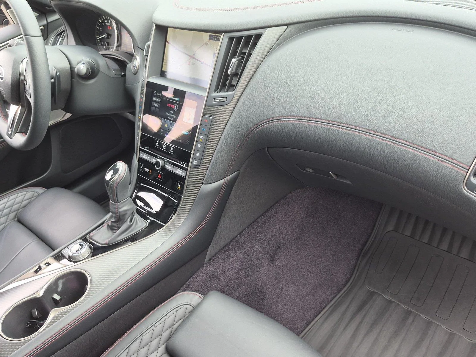 Used 2023 Midnight Black INFINITI RED SPORT 400 image 39