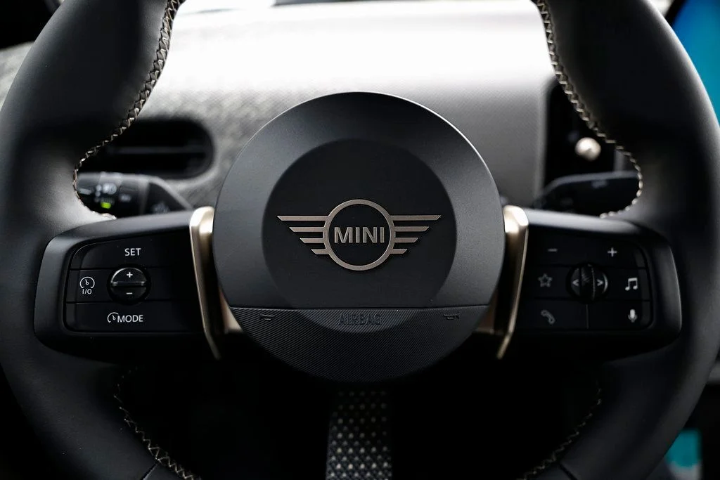New 2026 Ocean Wave Green Metallic MINI Signature Plus image 30