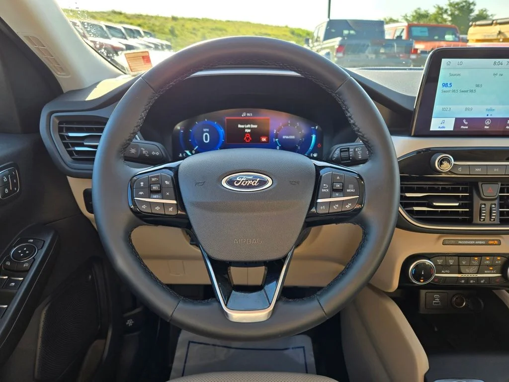 Used 2022 Blue Ford SEL image 20