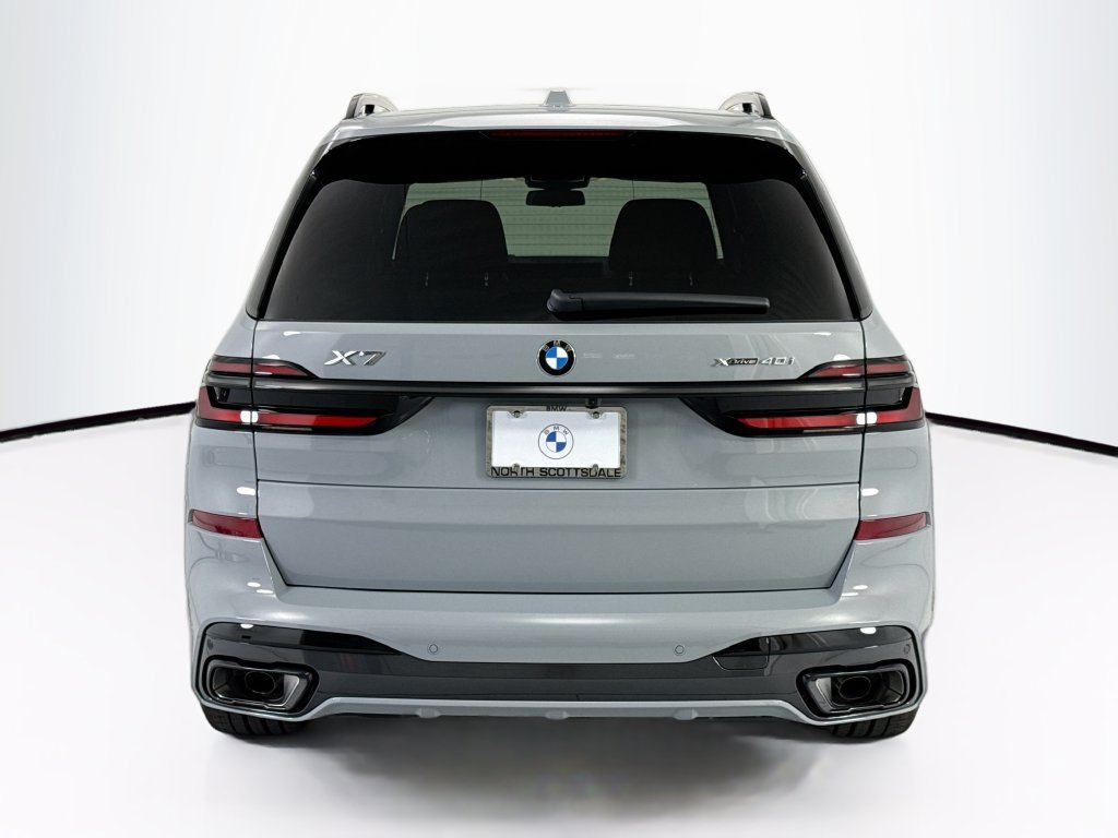 New 2027 Gray Metallic BMW xDrive40i image 6