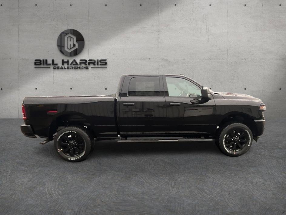 New 2026 Diamond Black Crystal Pearlcoat RAM  image 4